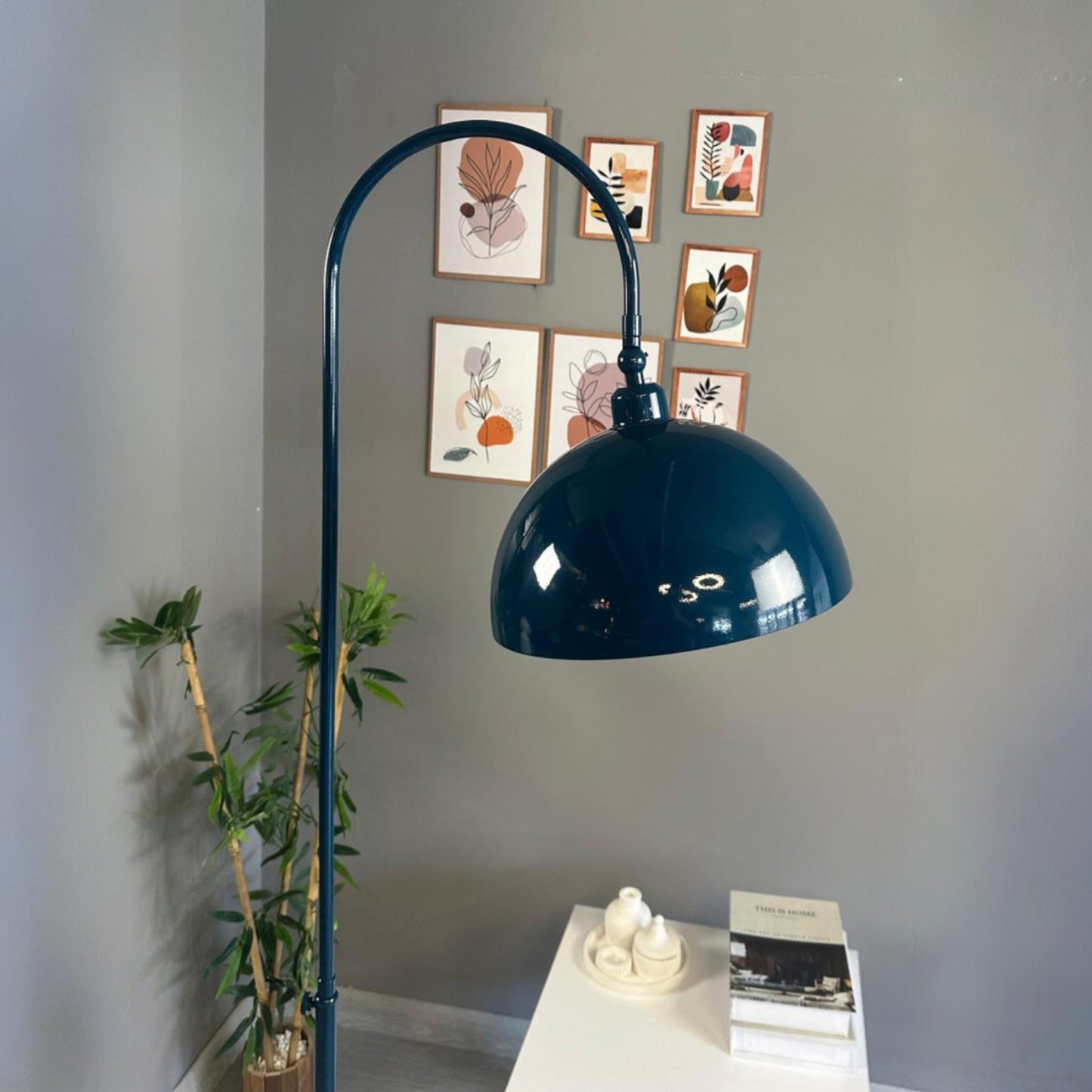 Stehlampe Moderne Stehlampe aus Metall mit E27, verstellbarer Lampenschirm