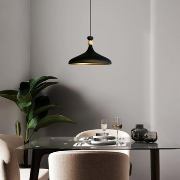 Champion Hutkopf-Kronleuchter aus Holz