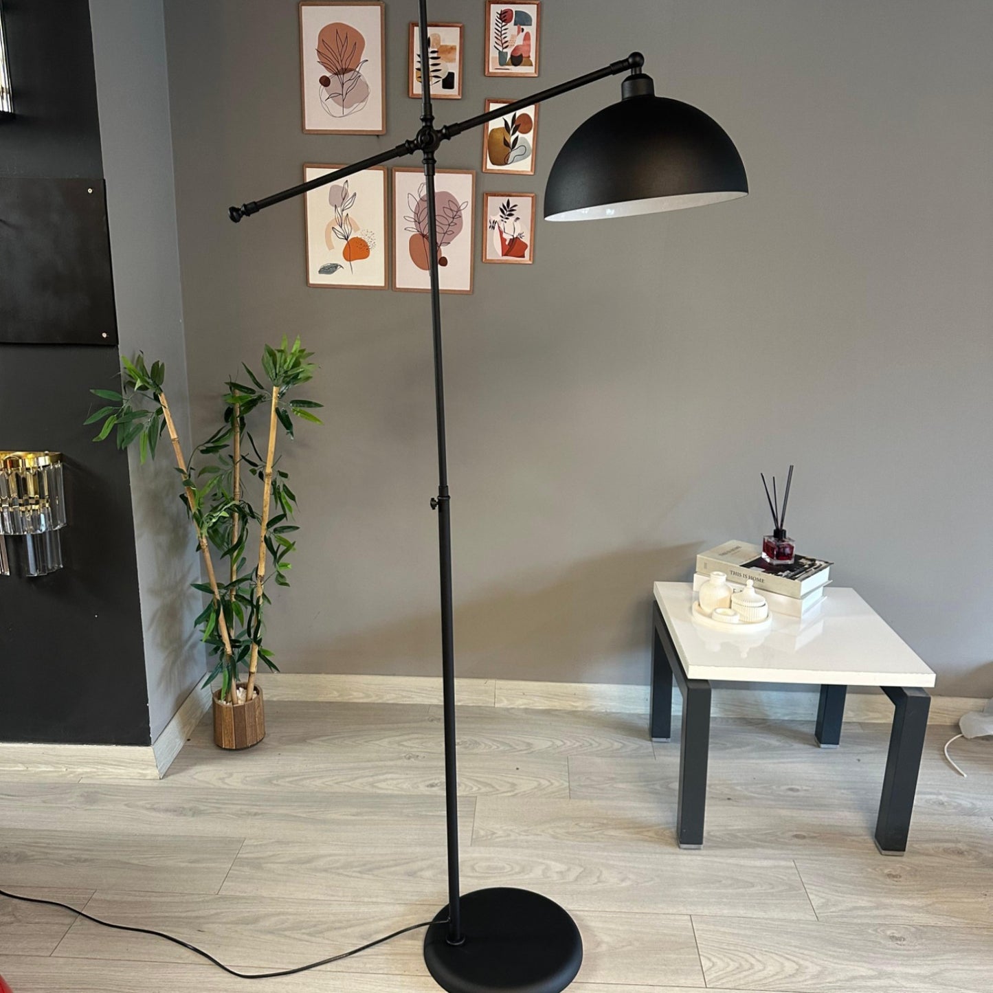 Gorkiede Moderne Stehleuchte