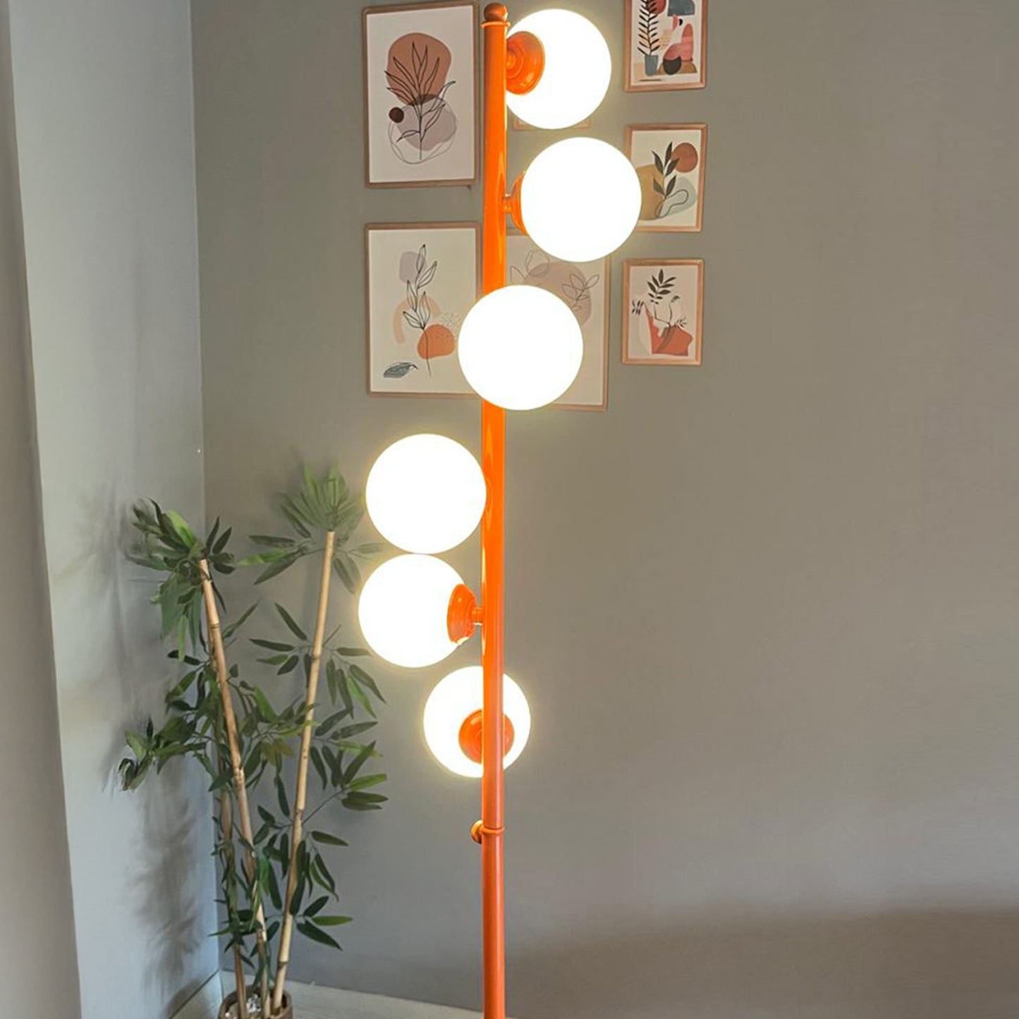 Orange Stehlampe Modern Dekorativ Metall Wohnzimmer Arbeitszimmer Stehlampe
