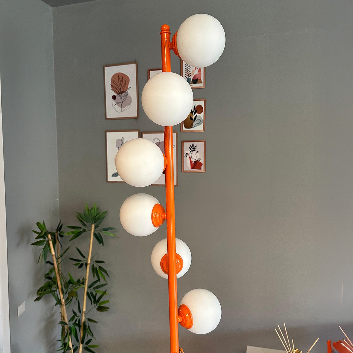 Orange Stehlampe Modern Dekorativ Metall Wohnzimmer Arbeitszimmer Stehlampe