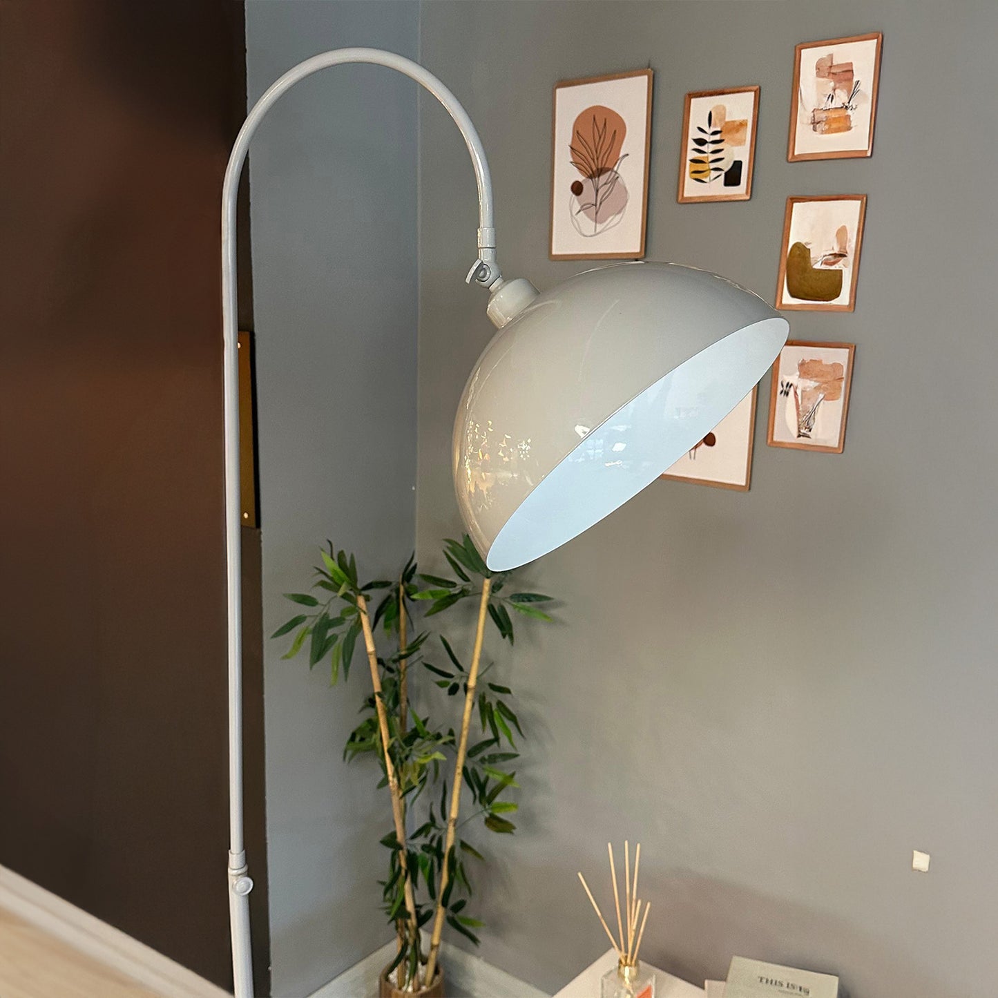 Stehlampe Moderne Stehlampe aus Metall mit E27, verstellbarer Lampenschirm