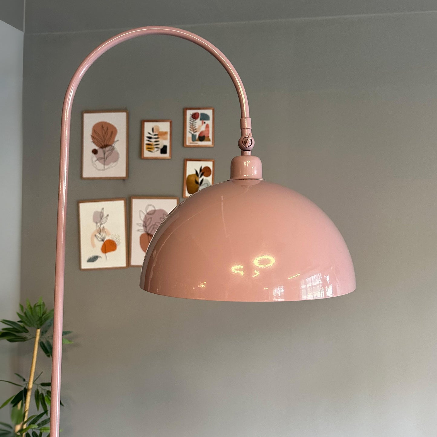 Stehlampe Moderne Stehlampe aus Metall mit E27, verstellbarer Lampenschirm