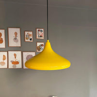 Lampada a sospensione in metallo