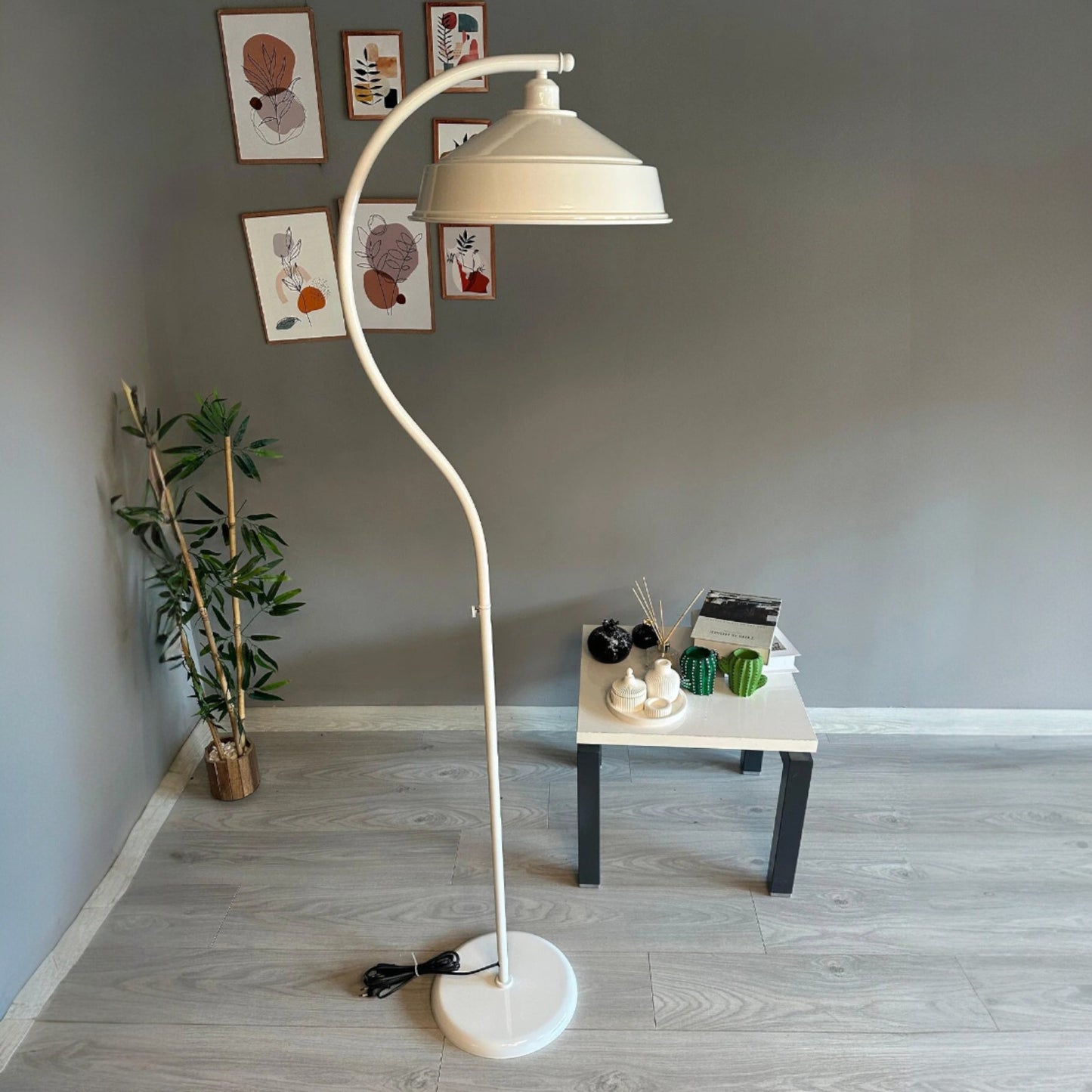 Stehlampe Svelan Bewegender Ufo Kopf Moderne Dekorative Metall Stehlampe