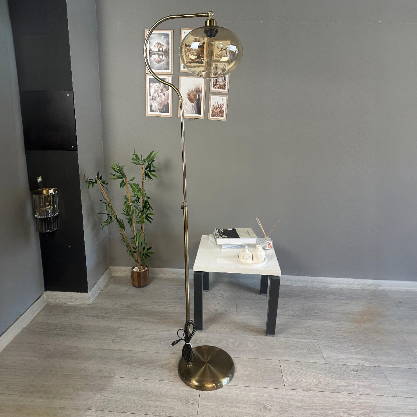Tumbled Solvia Moving Head Moderne dekorative Metall Stehleuchte