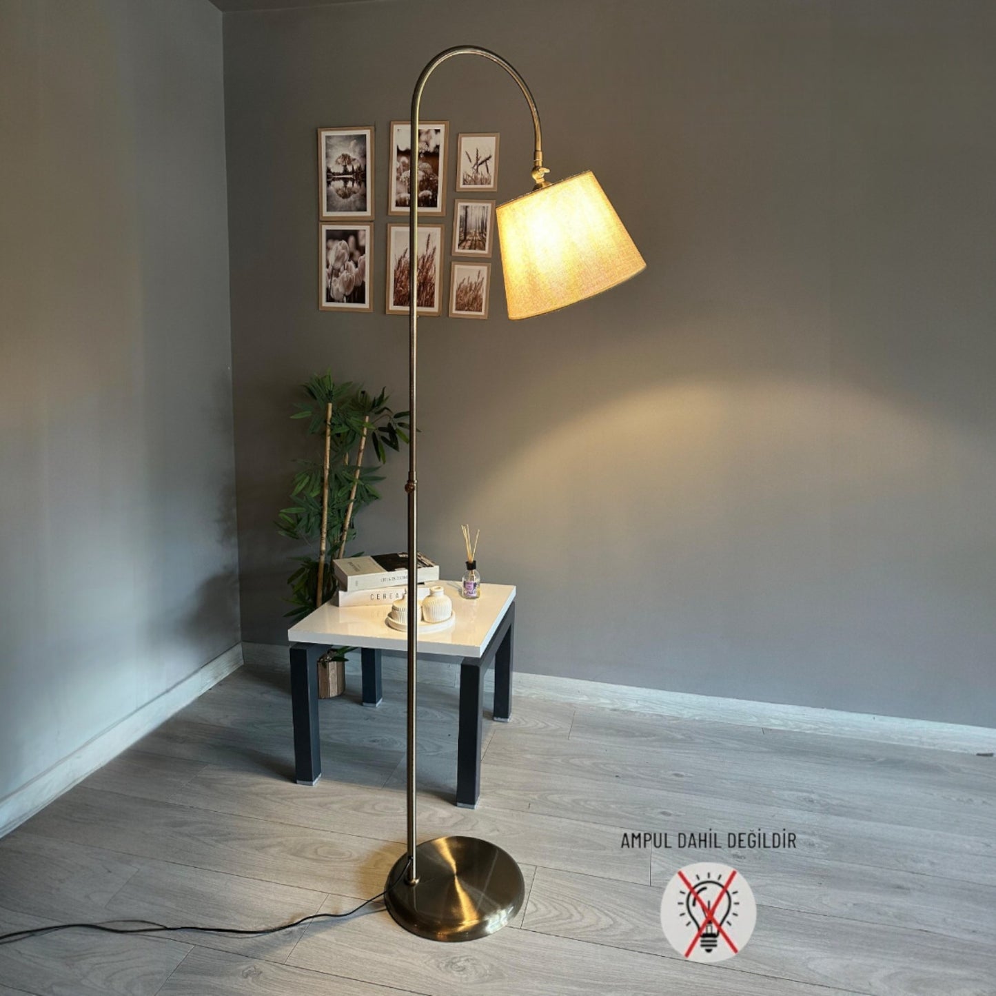 Stehlampe UCotella Bewegender Ufo Kopf Moderne Dekorative Metall Stehlampe