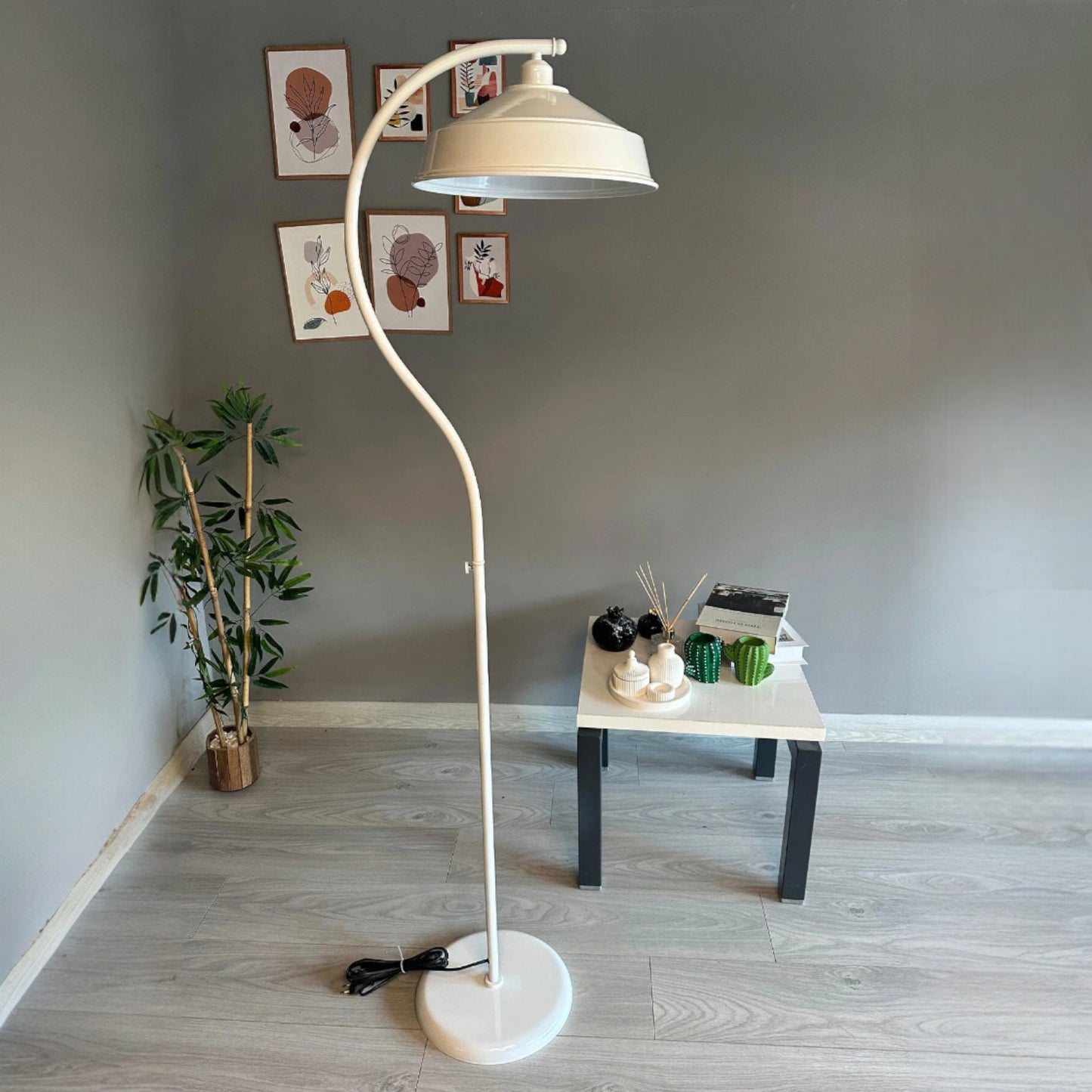 Stehlampe Svelan Bewegender Ufo Kopf Moderne Dekorative Metall Stehlampe