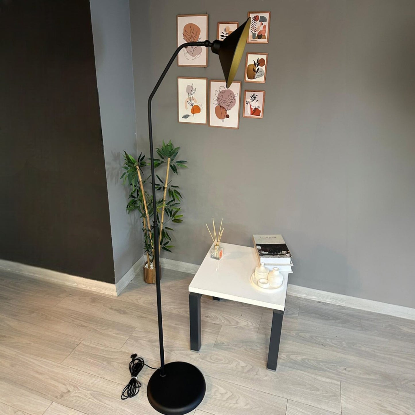 Stehlampe Farel Bewegender Ufo Kopf Moderne Dekorative Metall Stehlampe
