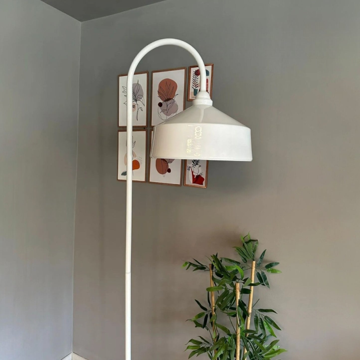 Stehlampe Arvel Bewegender Ufo Kopf Moderne Dekorative Metall Stehlampe