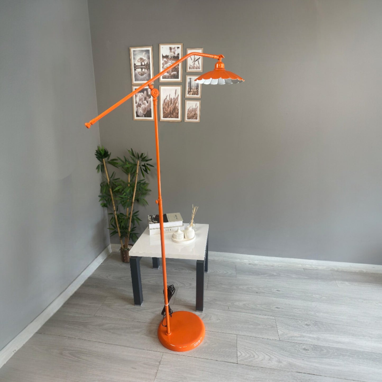 Stehlampe FKRisso Bewegender Ufo Kopf Moderne Dekorative Metall Stehlampe