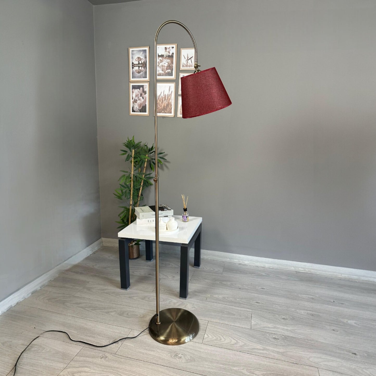 Stehlampe UCotella Bewegender Ufo Kopf Moderne Dekorative Metall Stehlampe