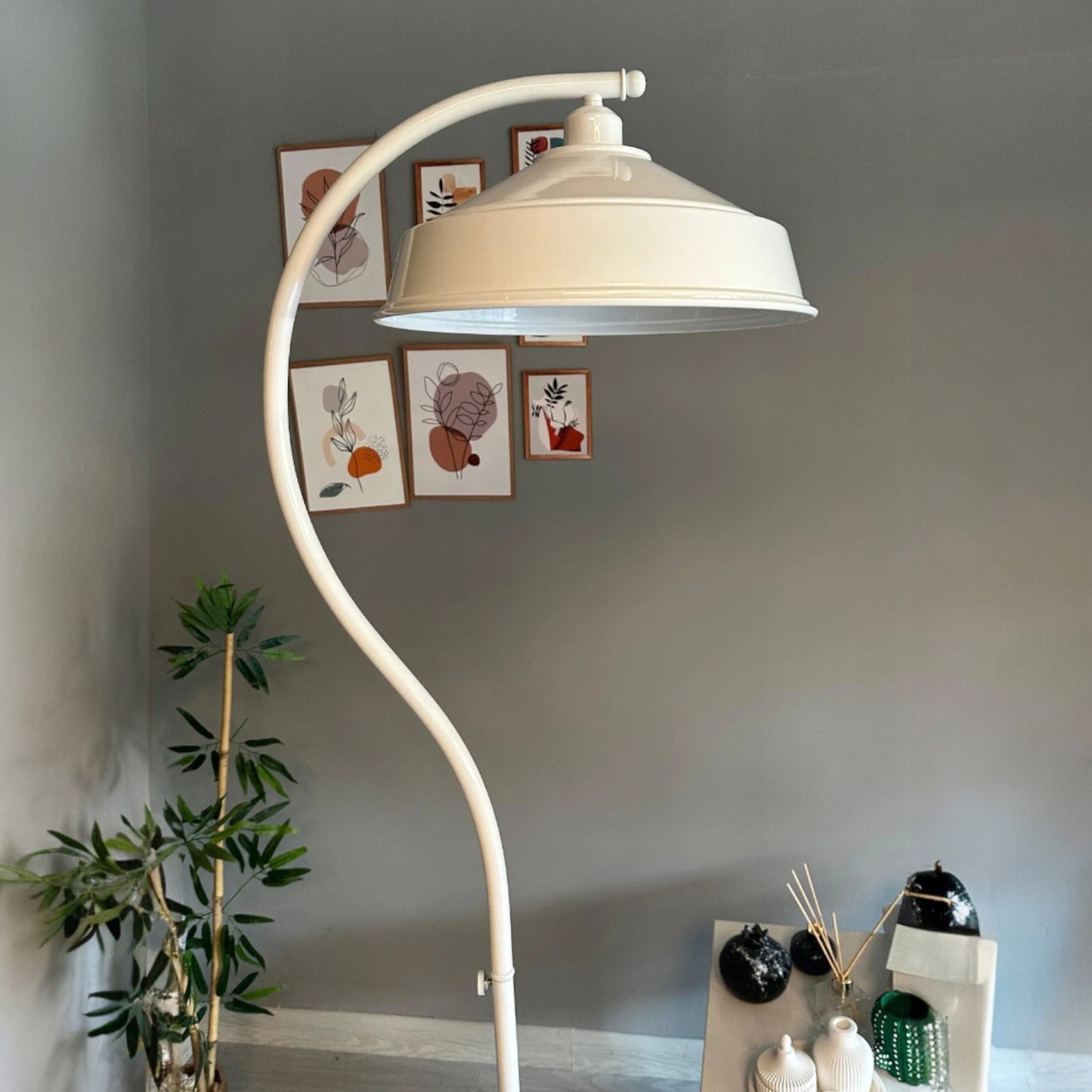 Stehlampe Svelan Schatten Ufo Kopf Moderne Dekorative Metall Stehlampe