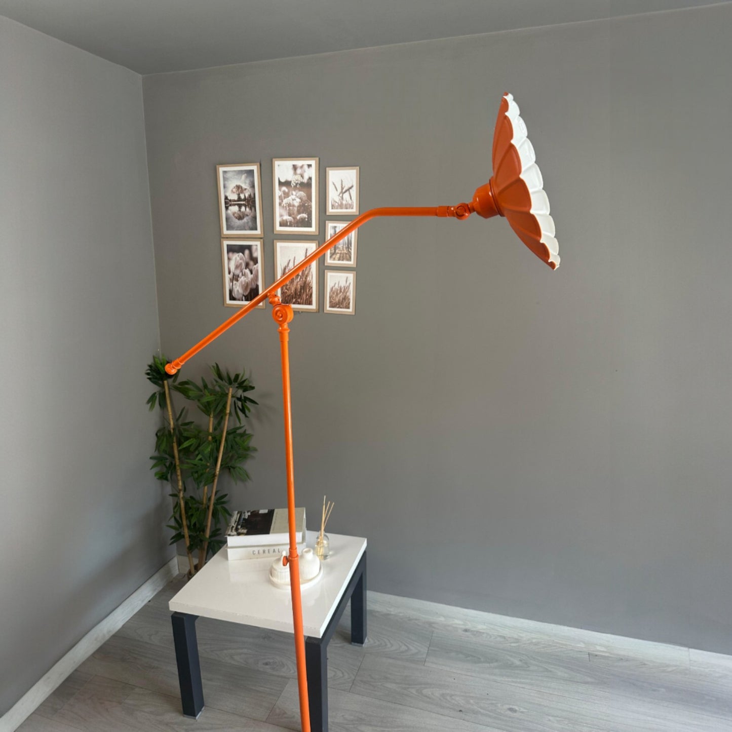 Stehlampe FKRisso Bewegender Ufo Kopf Moderne Dekorative Metall Stehlampe