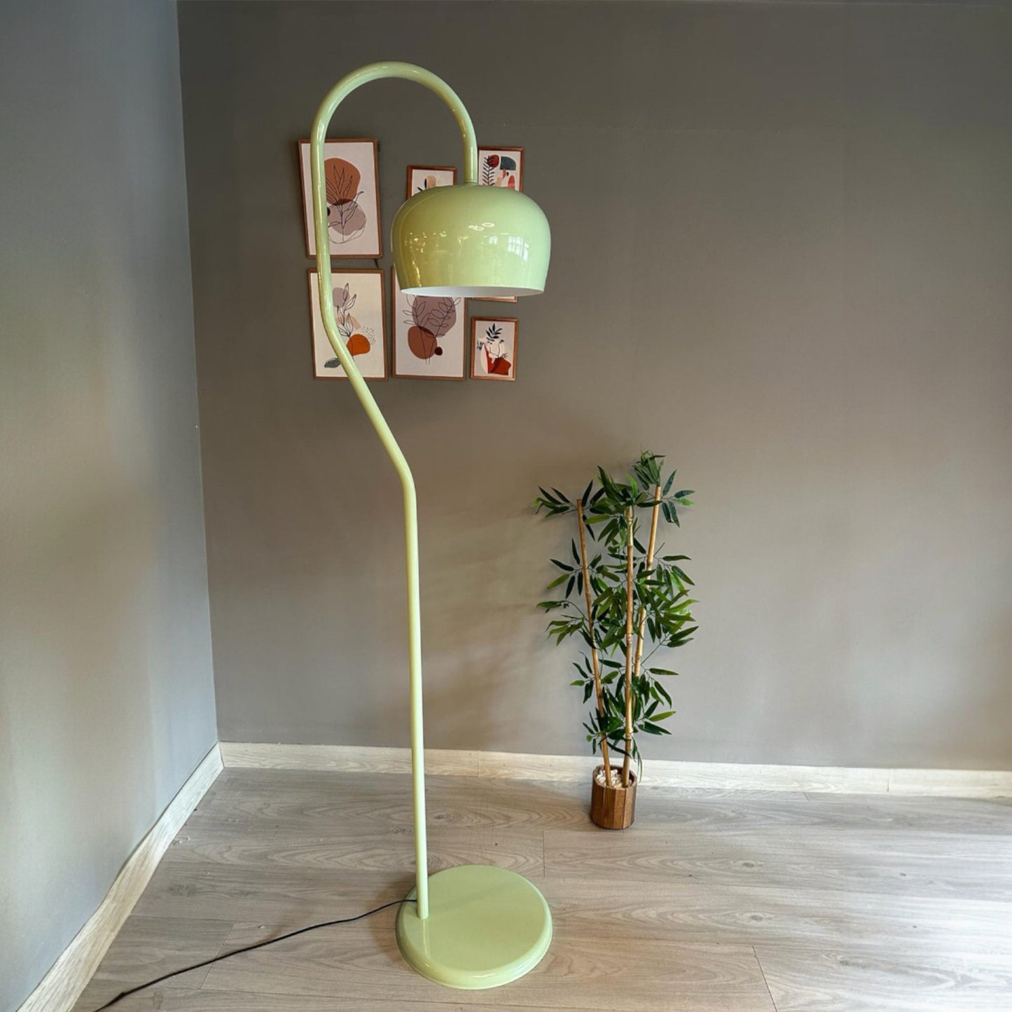 Stehlampe Darel Bewegender Ufo Kopf Moderne Dekorative Metall Stehlampe