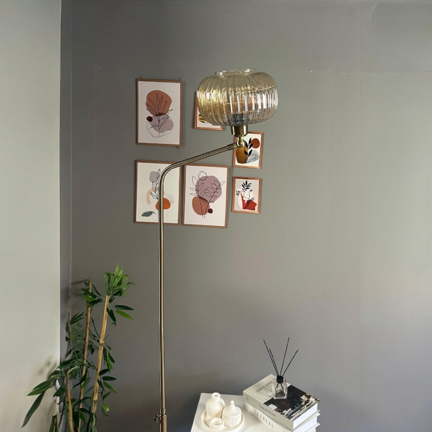 Tumbled Mola Moving Head Moderne dekorative Metall Stehleuchte