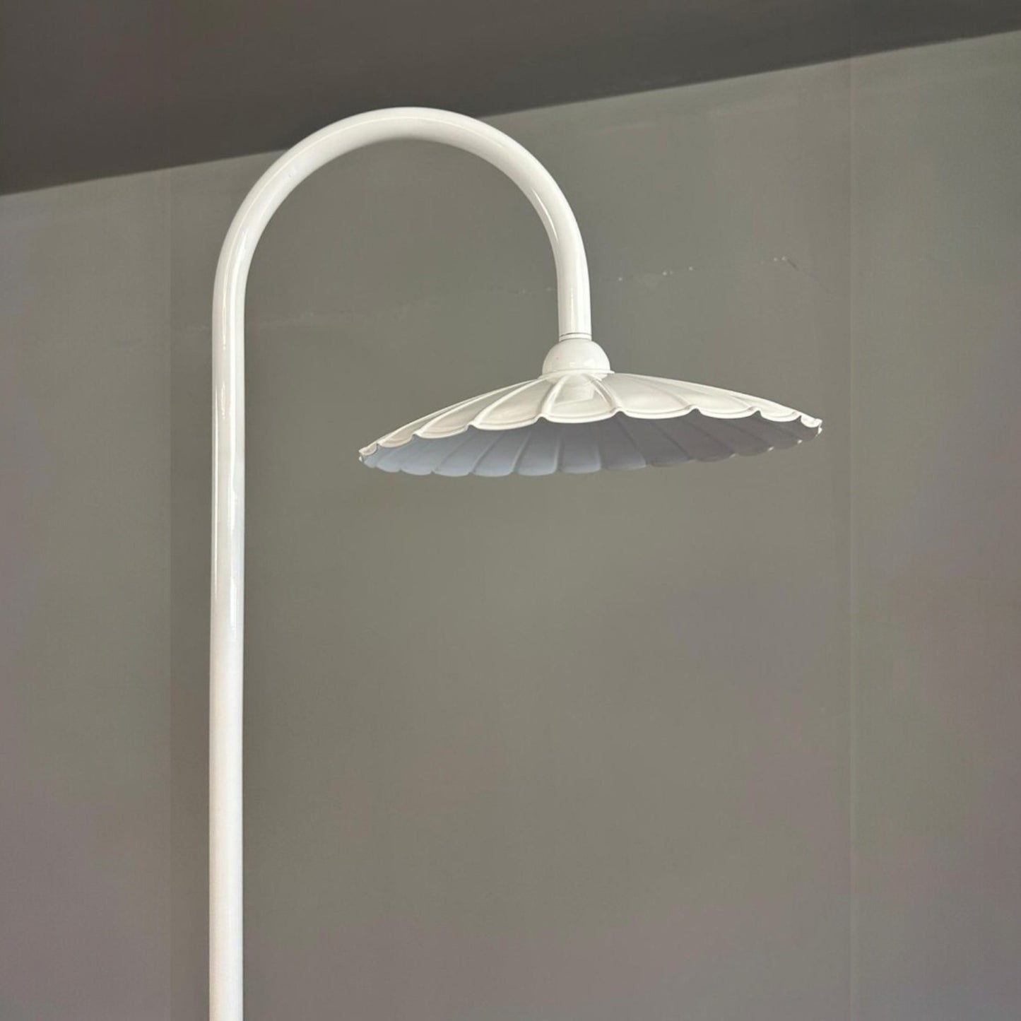 Stehlampe Varel Bewegender Ufo Kopf Moderne Dekorative Metall Stehlampe