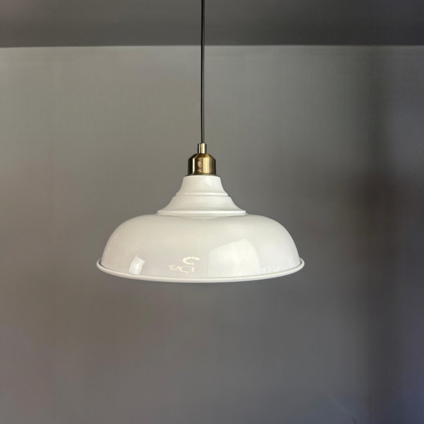 Pendelleuchte Nota Halbe Tulpe Ø31 cm, Metall Hängelampe