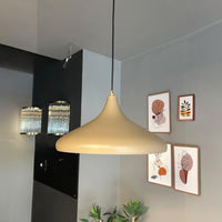 Lampada a sospensione in metallo