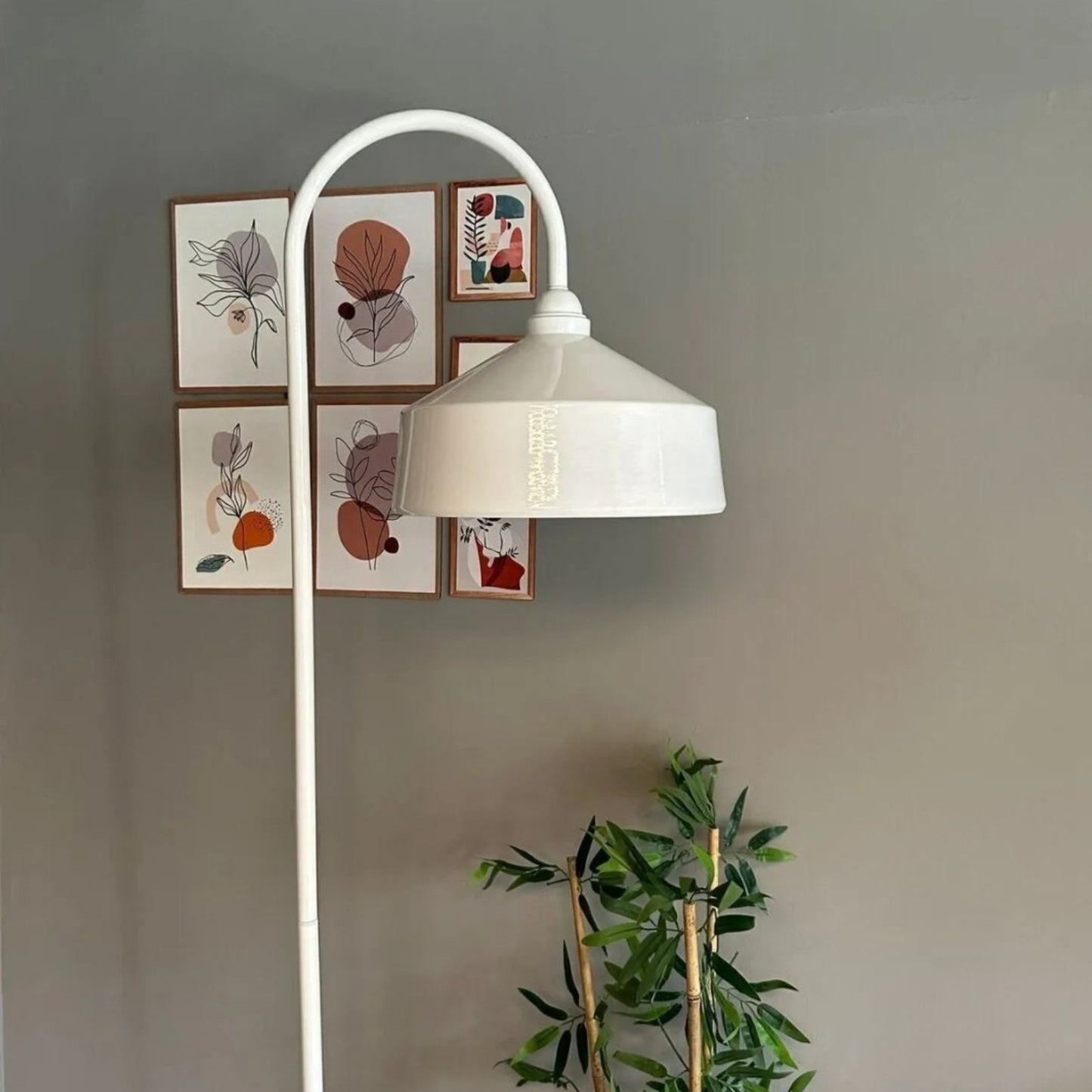 Stehlampe Arvel Bewegender Ufo Kopf Moderne Dekorative Metall Stehlampe