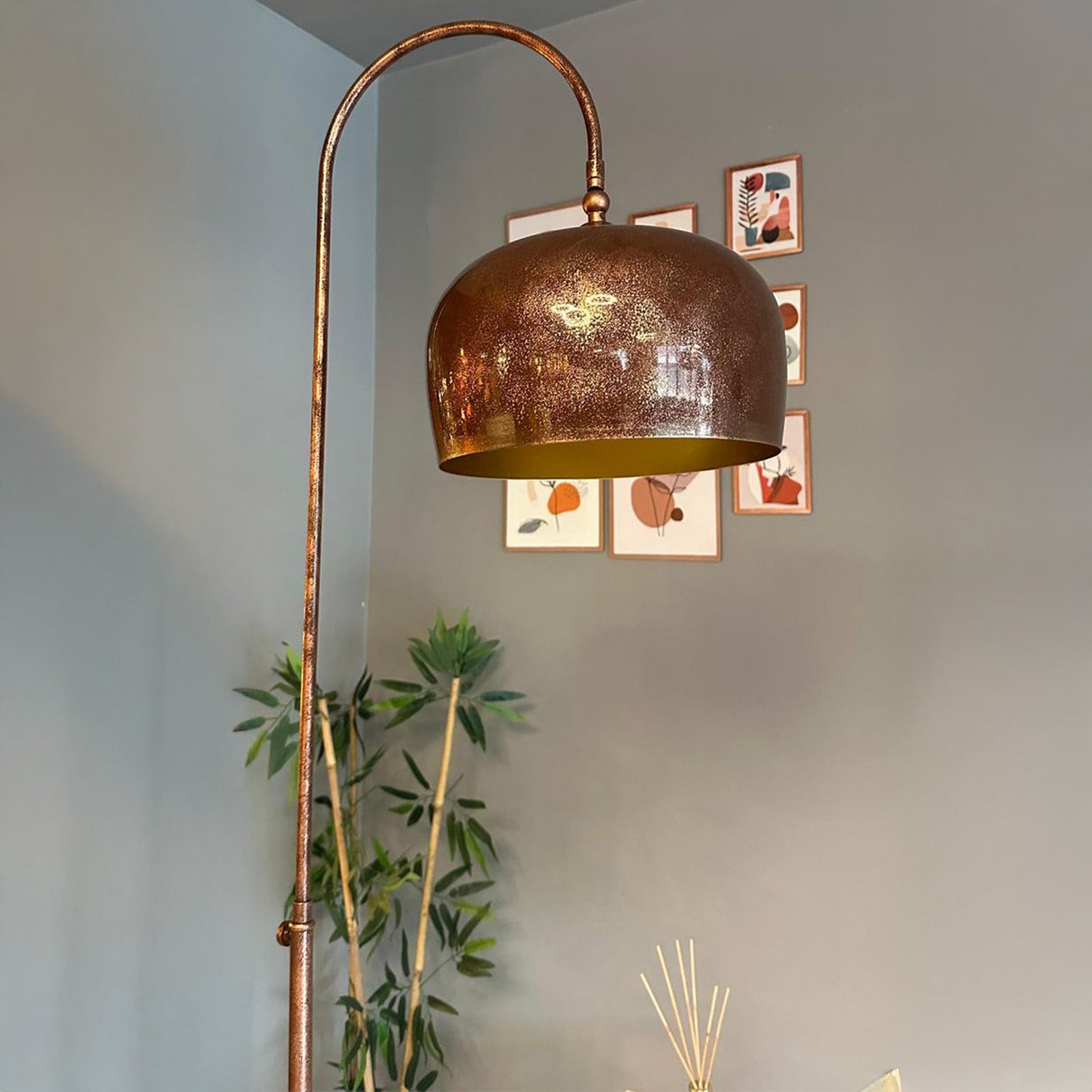 Stehlampe Rinel Bewegender Ufo Kopf Moderne Dekorative Metall Stehlampe