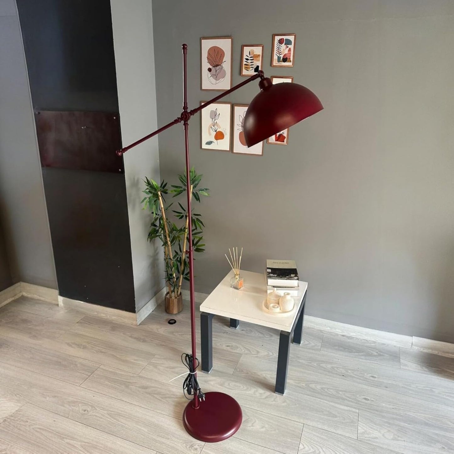 Gorkiede Moderne Stehleuchte