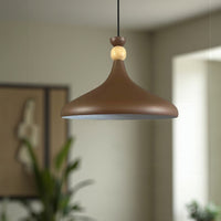 Champion Hutkopf-Kronleuchter aus Holz